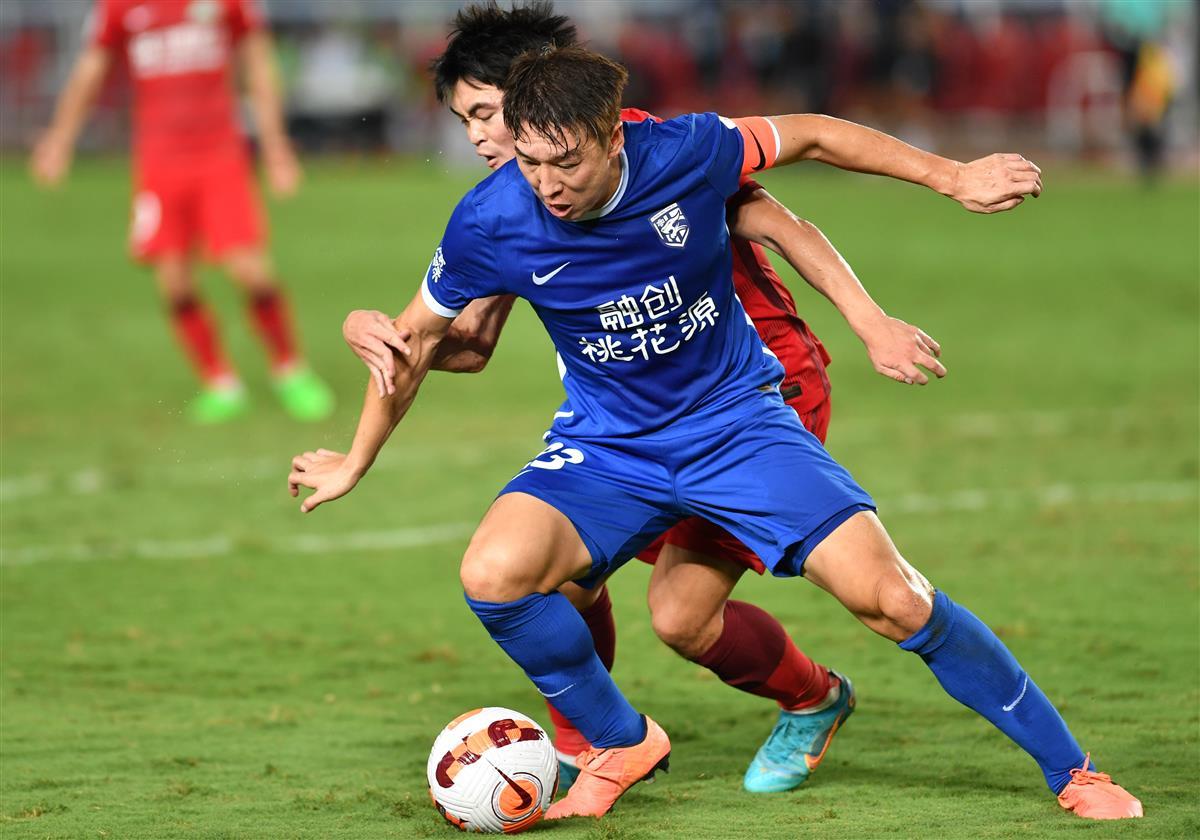 关于里程碑夜！武汉三镇远射贴柱，社区盾窗口期刷纪录，气氛紧张，团队化学反应显著的信息